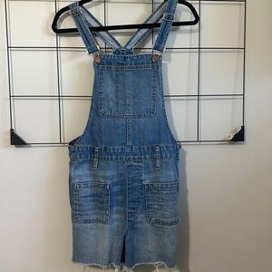 Madewell Adirondack Short Overalls in Isley Wash